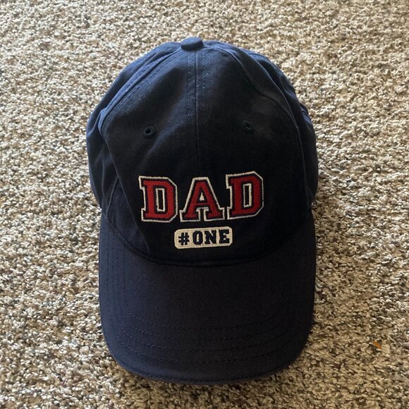 #One Dad Navy Blue T-Shirt and Hat - L - Picture 4 of 5